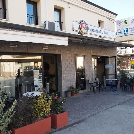 Caffetteria Dell'Angolo Hotel Borghetto Secondo Buitenkant foto