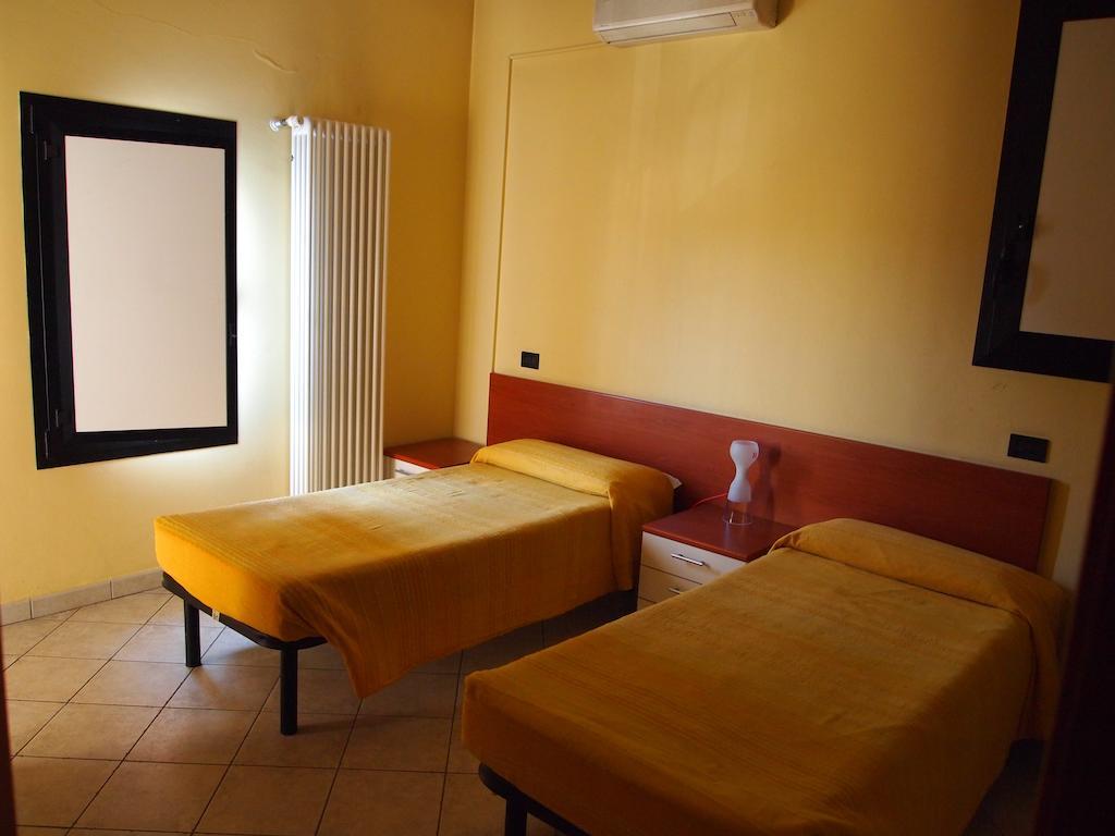 Caffetteria Dell'Angolo Hotel Borghetto Secondo Buitenkant foto