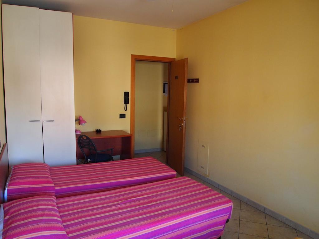 Caffetteria Dell'Angolo Hotel Borghetto Secondo Kamer foto