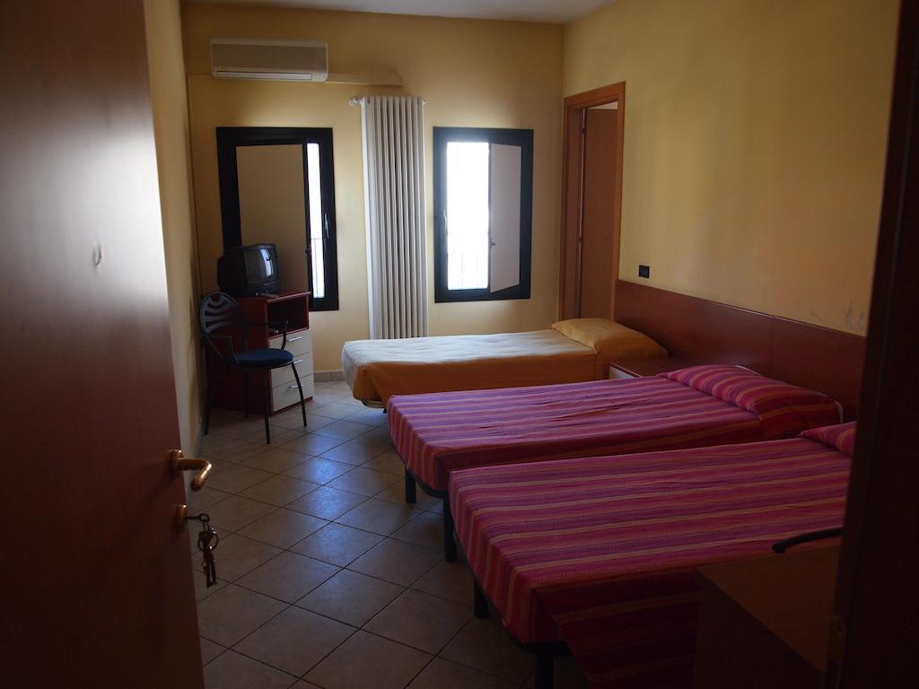 Caffetteria Dell'Angolo Hotel Borghetto Secondo Kamer foto